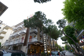 Отель Hotel Trocadero  Риччоне